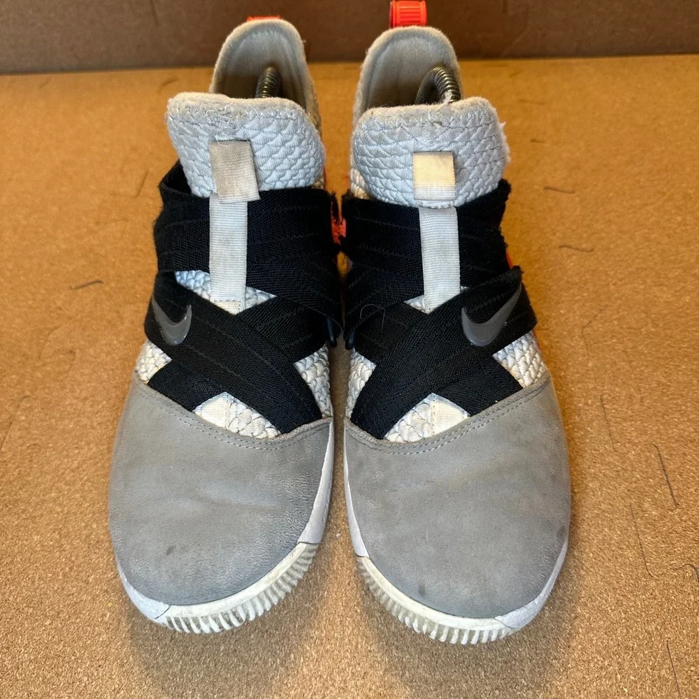 Nike LeBron Soldier 12 GS Grey Crimson Kids Basketball Shoes‎ AQ2910-102 Size 5Y